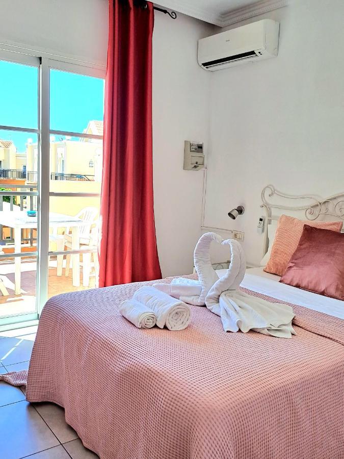Light And Cosy Apartment In 100 Meters From The Beach Costa Adeje Екстериор снимка